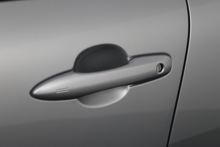 Toyota Corolla Cross - Hybrid 140 Style 38