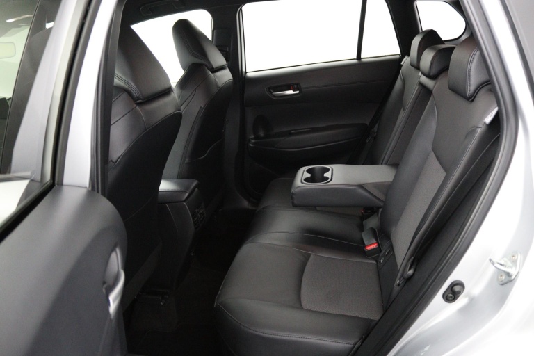 Toyota Corolla Cross - Hybrid 140 Style 40