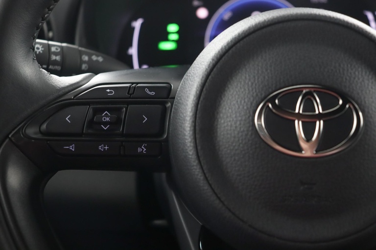 Toyota Yaris Cross - 1.5 Hybrid 115 Dynamic 19