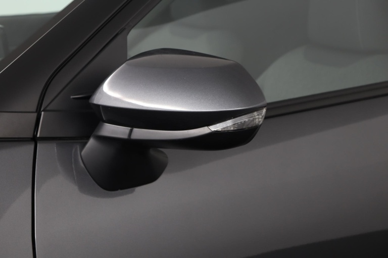 Toyota Yaris Cross - 1.5 Hybrid 115 Dynamic 35