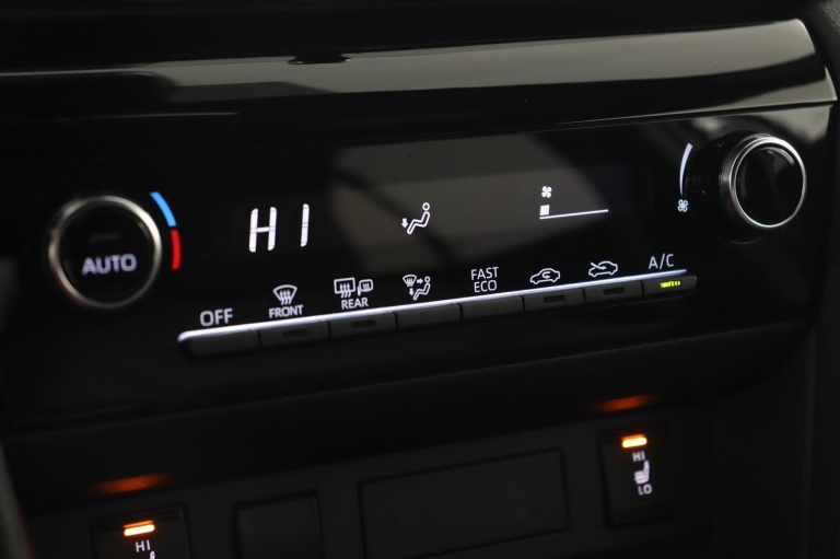 Toyota Yaris Cross - 1.5 Hybrid 115 Dynamic 7