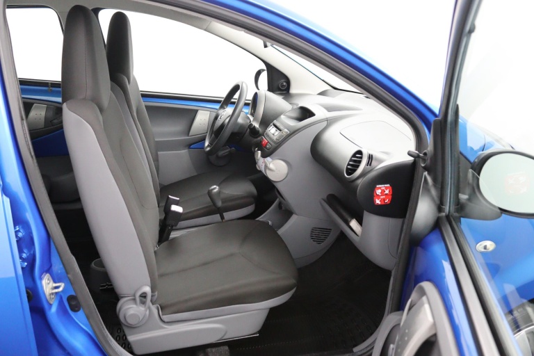 Toyota Aygo - 1.0-12V Cool 10