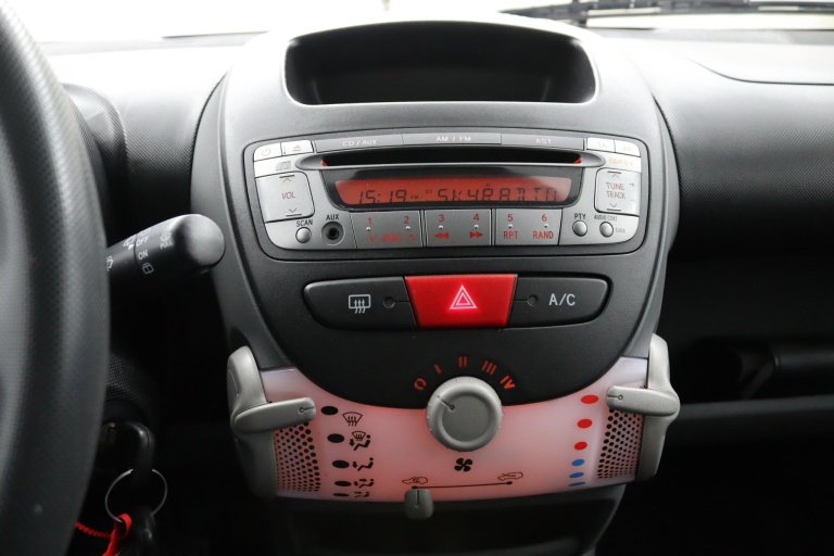 Toyota Aygo - 1.0-12V Cool 14