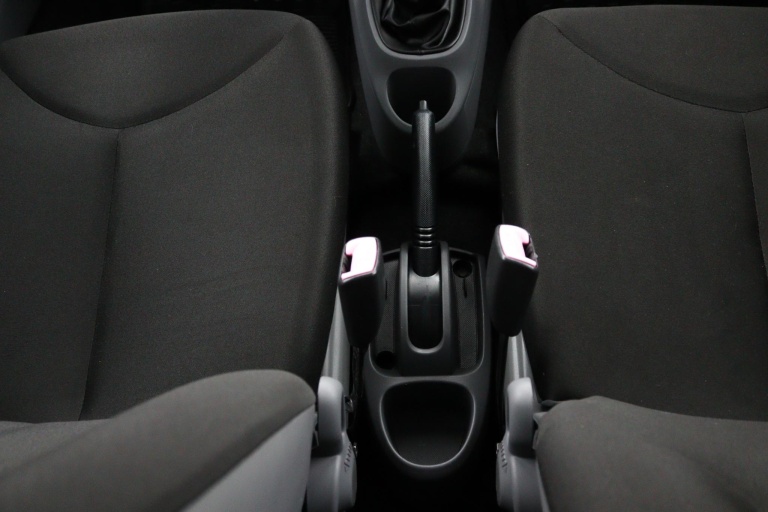 Toyota Aygo - 1.0-12V Cool 21