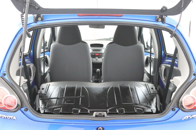 Toyota Aygo - 1.0-12V Cool 23