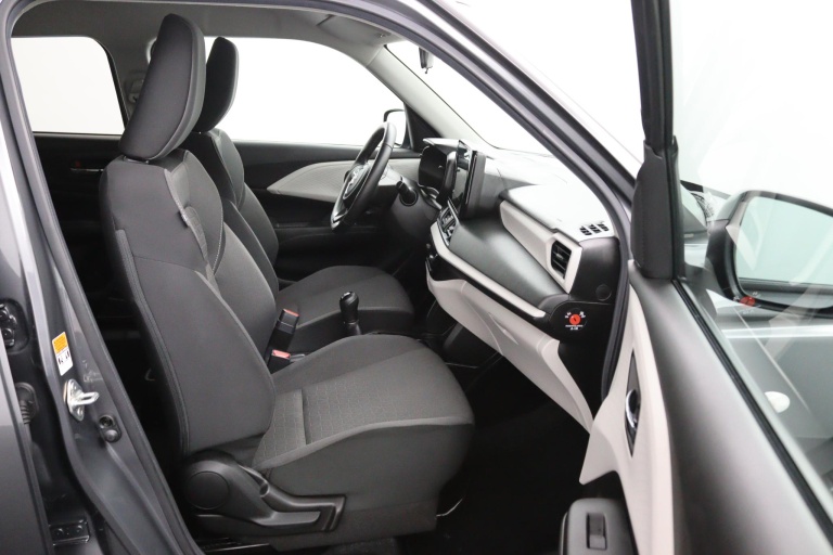 Suzuki Swift - 1.2 Select Smart Hybrid 11