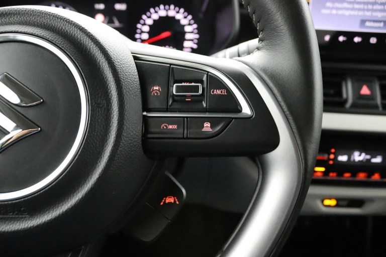 Suzuki Swift - 1.2 Select Smart Hybrid 19