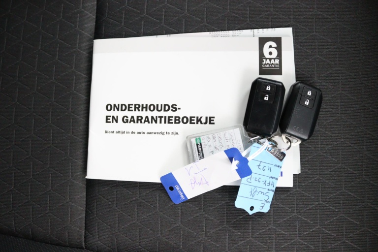 Suzuki Swift - 1.2 Select Smart Hybrid 24