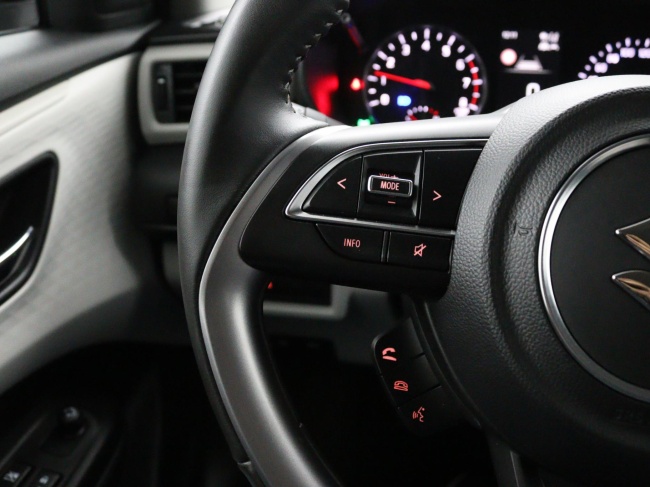 Suzuki Swift - 1.2 Select Smart Hybrid