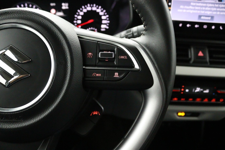 Suzuki Swift - 1.2 Select Smart Hybrid 19