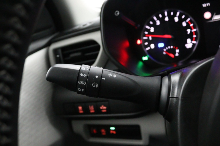 Suzuki Swift - 1.2 Select Smart Hybrid 21