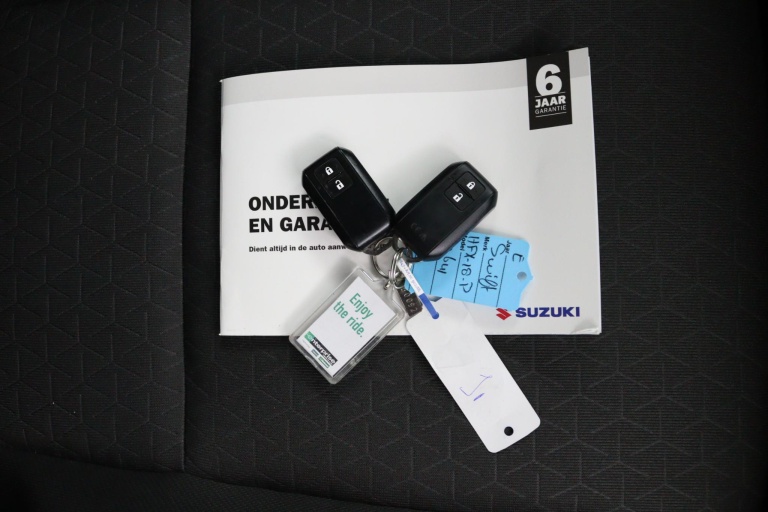 Suzuki Swift - 1.2 Select Smart Hybrid 26