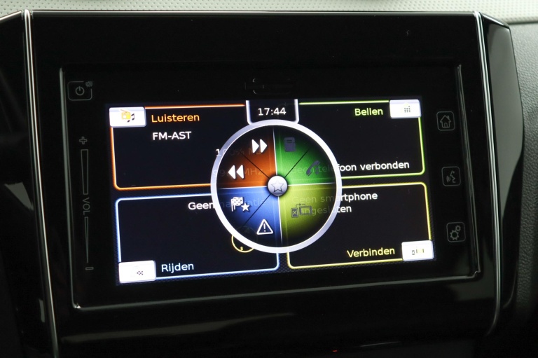 Suzuki Swift - 1.2 Select Smart Hybrid 54