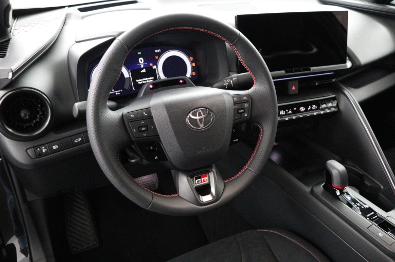 Toyota C-HR - 1.8 Hybrid 140 Black Edition 17