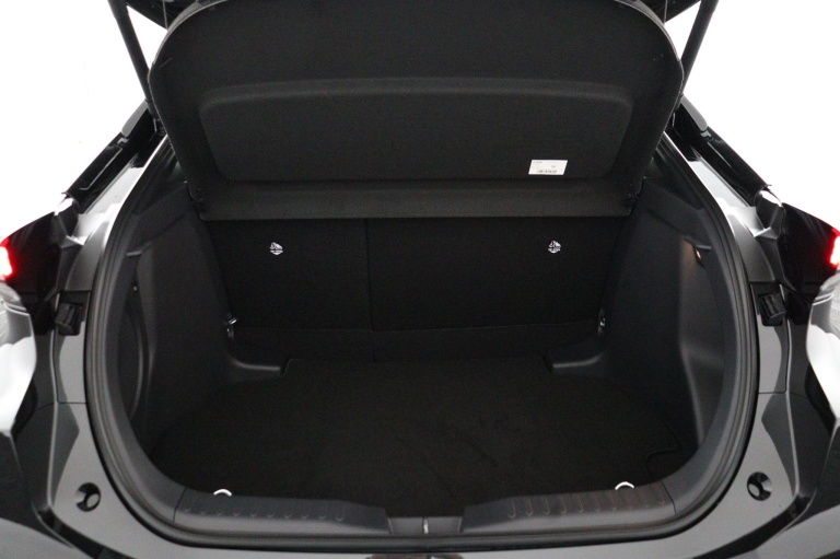 Toyota C-HR - 1.8 Hybrid 140 Black Edition 19