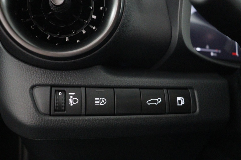 Toyota C-HR - 1.8 Hybrid 140 Black Edition 26