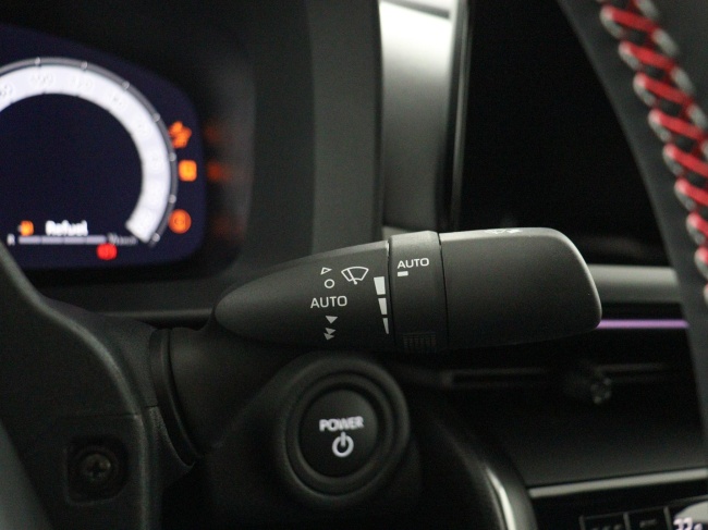 Toyota C-HR - 1.8 Hybrid 140 Black Edition