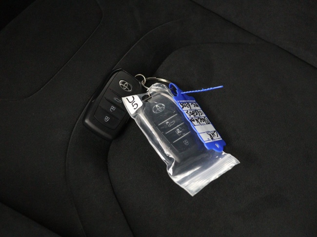 Toyota C-HR - 1.8 Hybrid 140 Black Edition