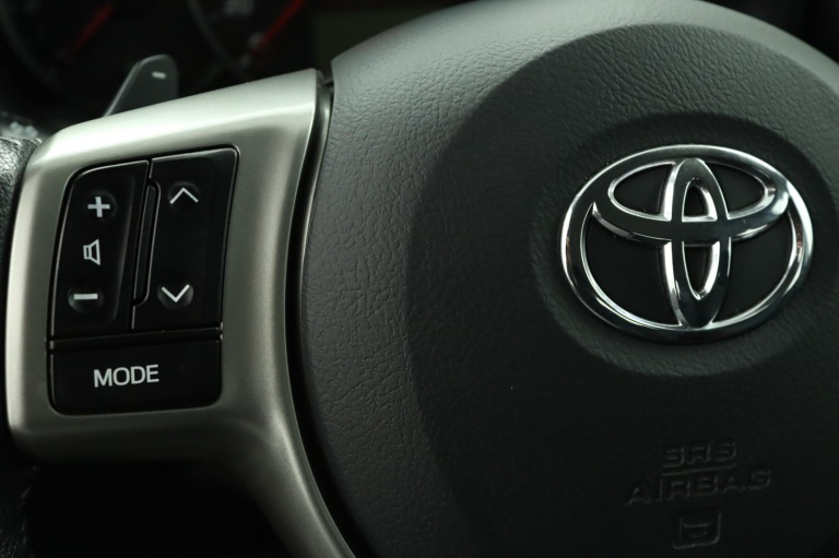 Toyota Yaris - 1.3 VVT-i Aspiration 19