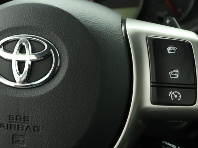 Toyota Yaris - 1.3 VVT-i Aspiration