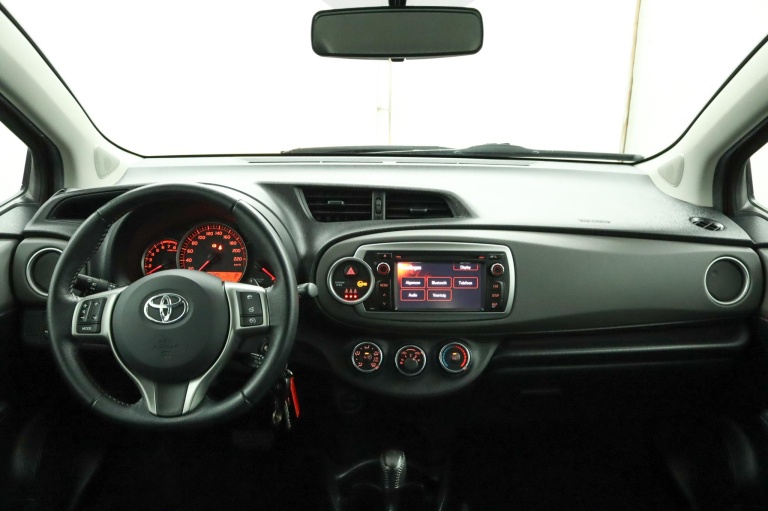 Toyota Yaris - 1.3 VVT-i Aspiration 56