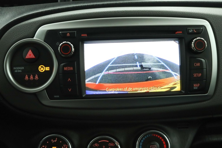 Toyota Yaris - 1.3 VVT-i Aspiration 9