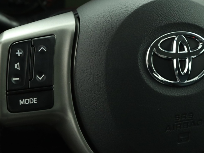 Toyota Yaris - 1.3 VVT-i Aspiration