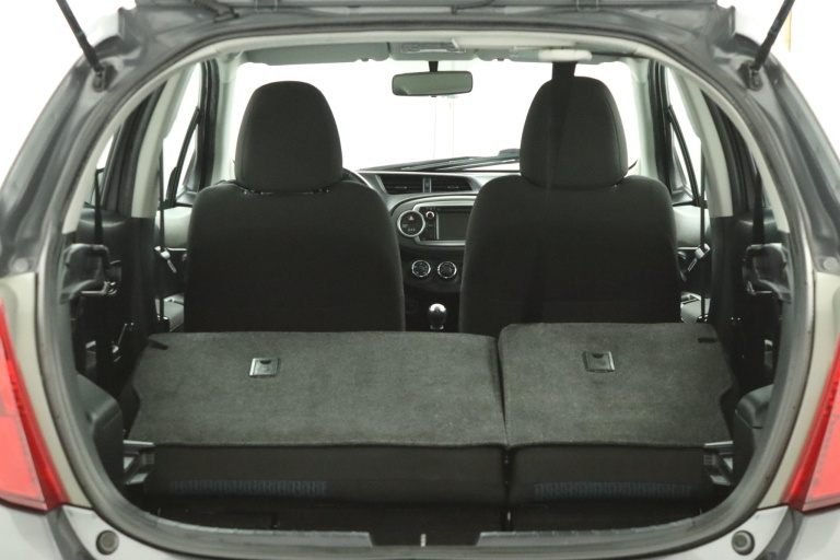 Toyota Yaris - 1.3 VVT-i Aspiration 26