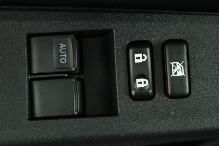 Toyota Yaris - 1.3 VVT-i Aspiration 28