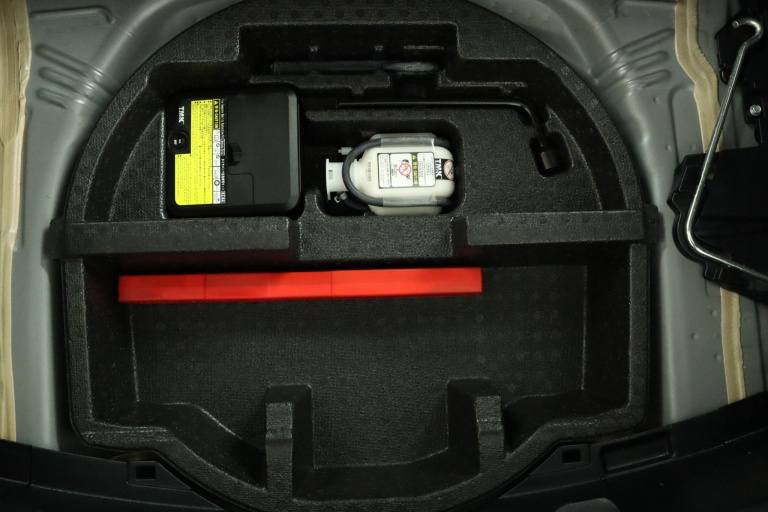 Toyota Yaris - 1.3 VVT-i Aspiration 33