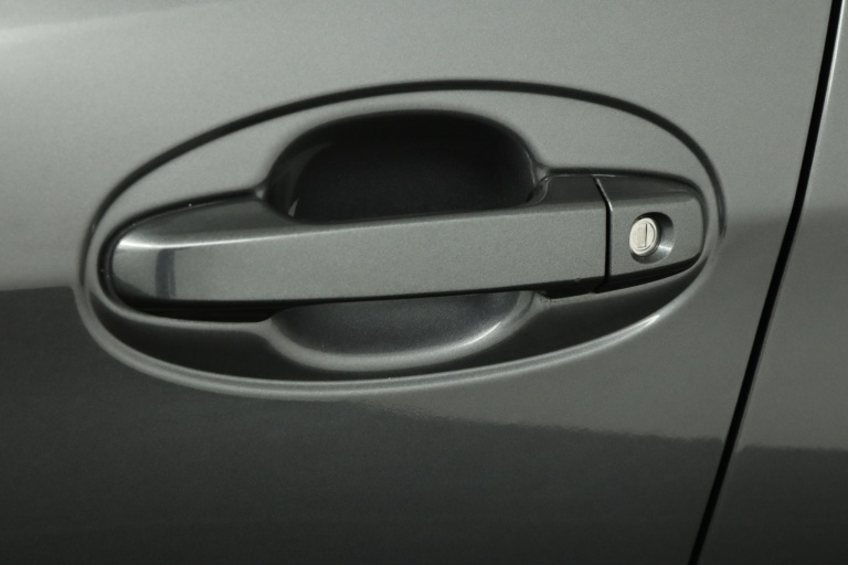 Toyota Yaris - 1.3 VVT-i Aspiration 38