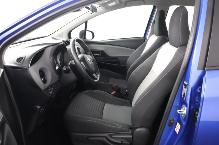 Toyota Yaris - 1.5 Hybrid Active 17