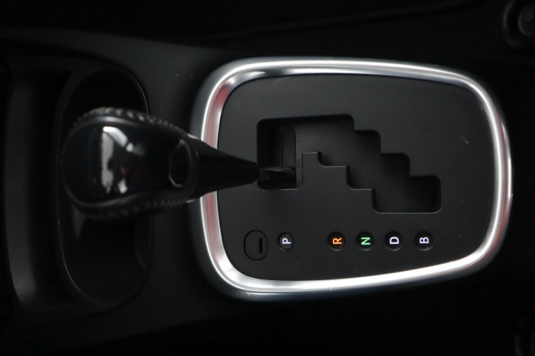 Toyota Yaris - 1.5 Hybrid Active 27