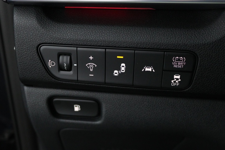 Kia Niro - 1.6 GDi Hybrid ExecutiveLine 30