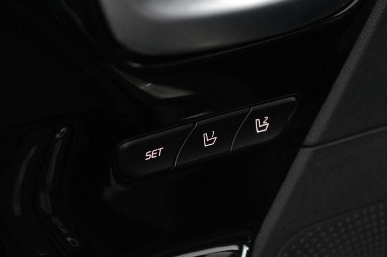 Kia Niro - 1.6 GDi Hybrid ExecutiveLine 31