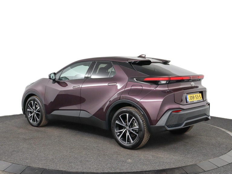 Toyota C-HR - 1.8 Hybrid 140 Business Plus 12