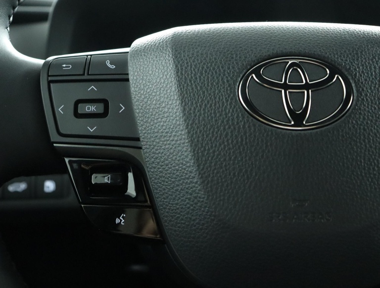 Toyota C-HR - 1.8 Hybrid 140 Business Plus 19