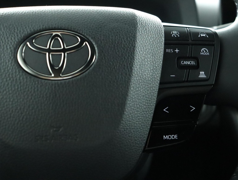 Toyota C-HR - 1.8 Hybrid 140 Business Plus 21