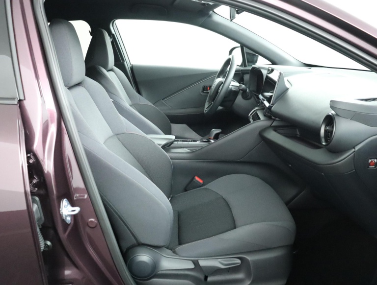 Toyota C-HR - 1.8 Hybrid 140 Business Plus 22