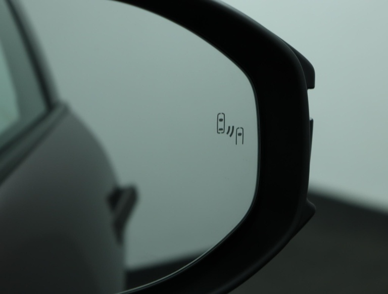 Toyota C-HR - 1.8 Hybrid 140 Business Plus 44