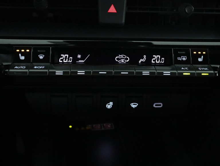 Toyota C-HR - 1.8 Hybrid 140 Business Plus 7