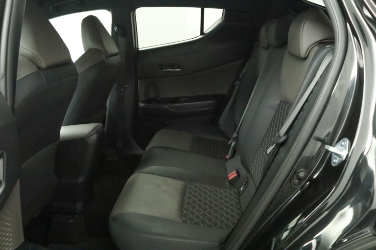 Toyota C-HR - 1.8 Hybrid Executive 18