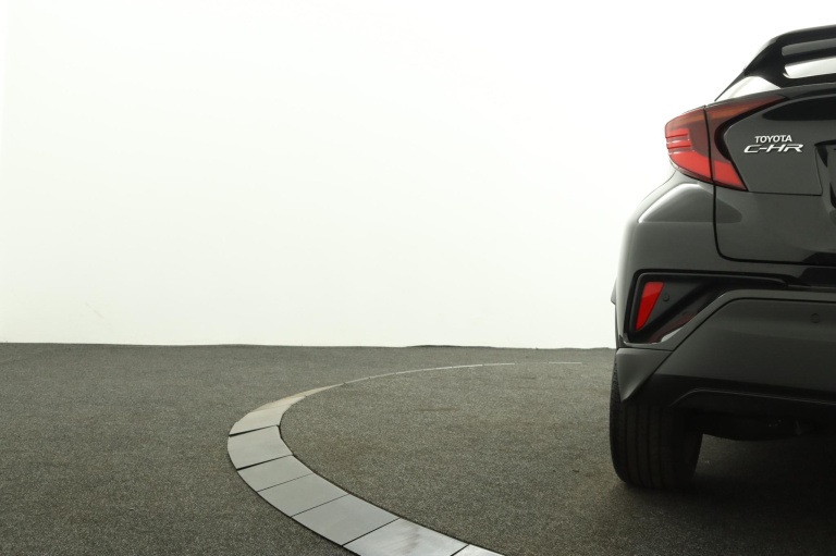 Toyota C-HR - 1.8 Hybrid Executive 40