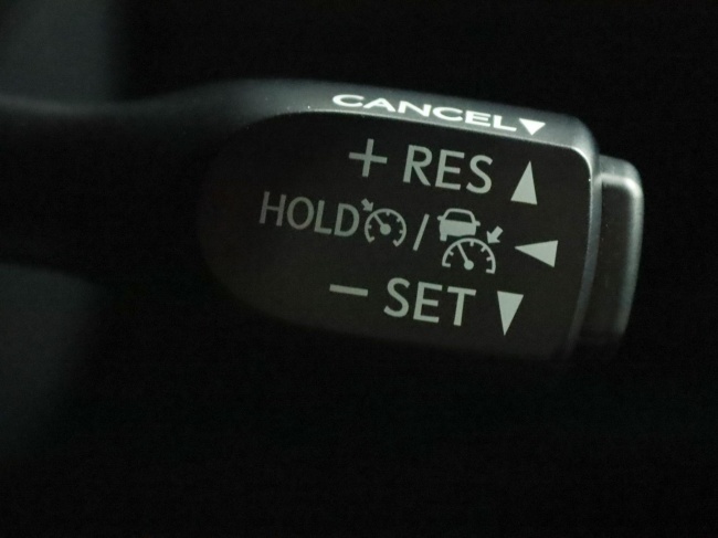 Toyota C-HR - 1.8 Hybrid Executive