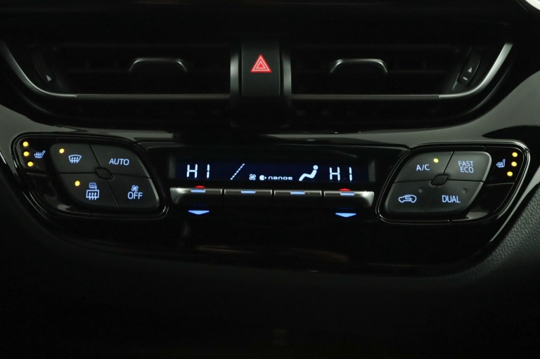 Toyota C-HR - 1.8 Hybrid Executive 7