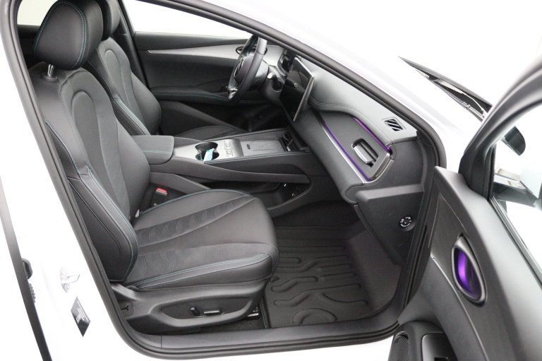 BYD SEAL 6 - DM-i Touring Comfort Lite 18