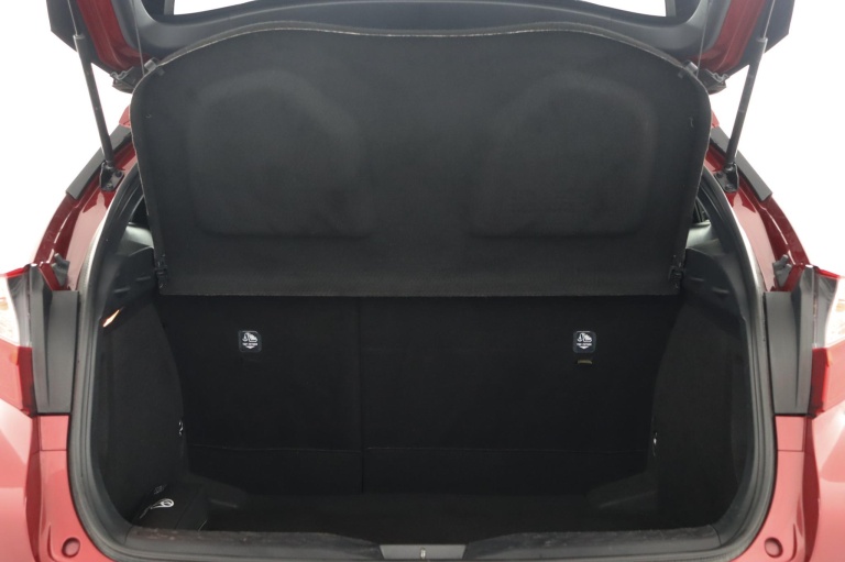 Toyota C-HR - 1.8 Hybrid Business Intro 23