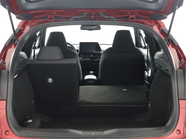 Toyota C-HR - 1.8 Hybrid Business Intro