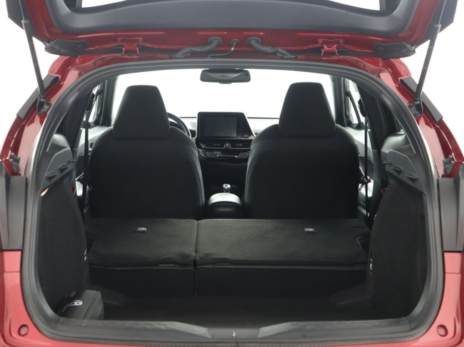 Toyota C-HR - 1.8 Hybrid Business Intro