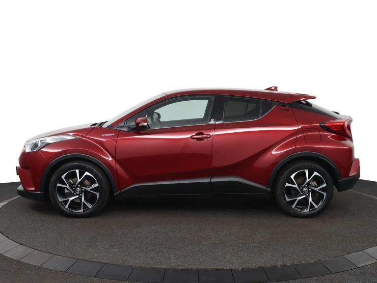 Toyota C-HR - 1.8 Hybrid Business Intro 3